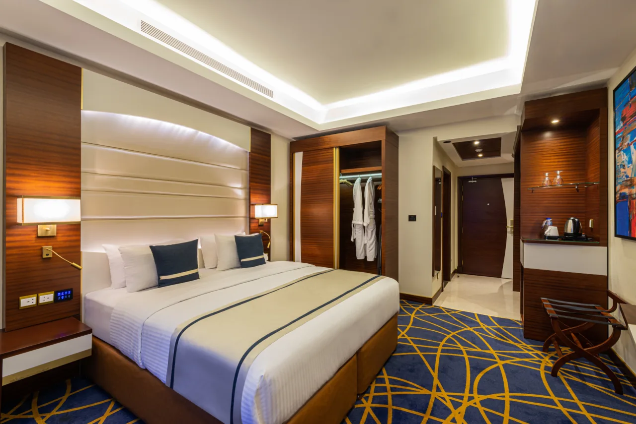 Standard King Room