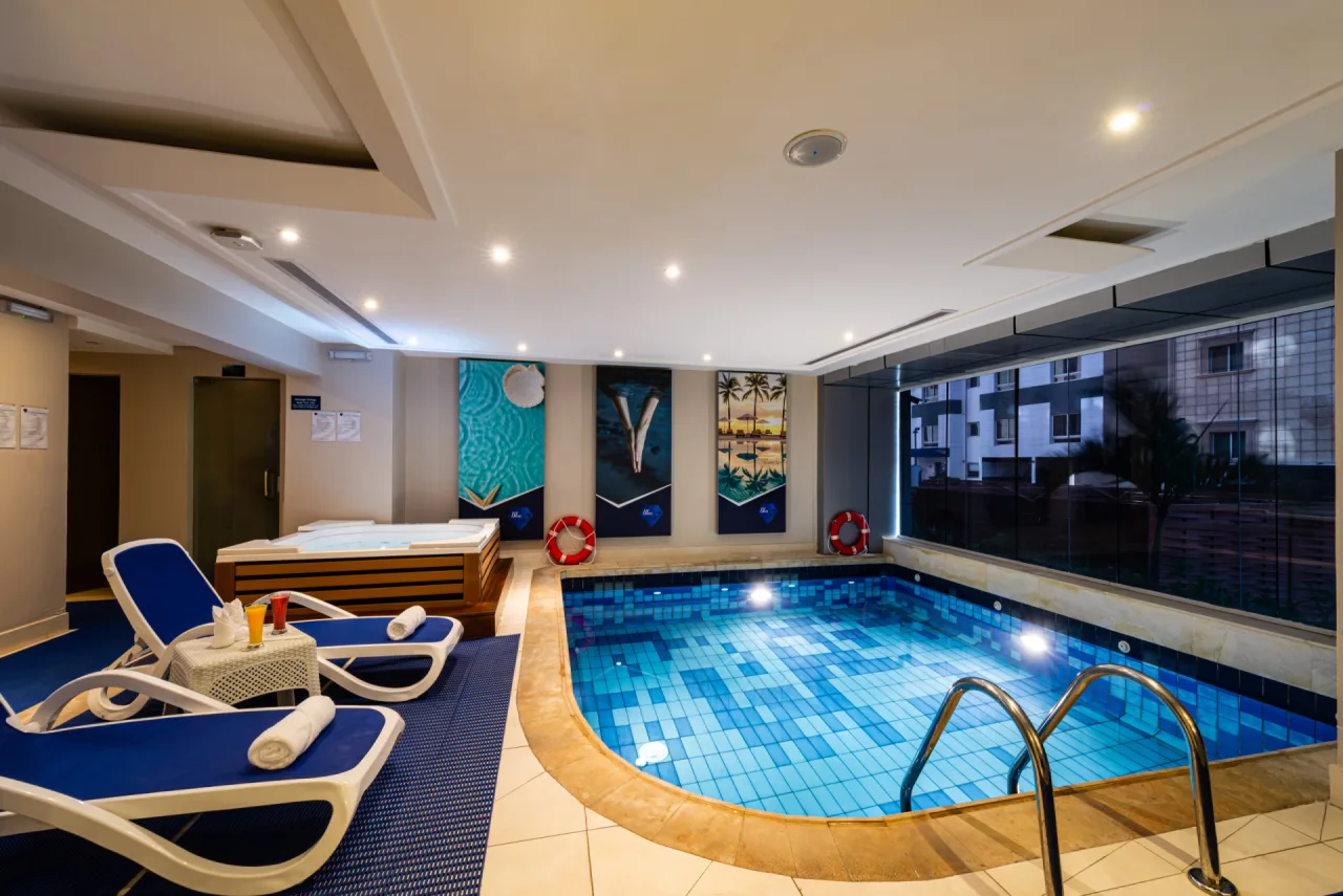 Indoor swimming pool