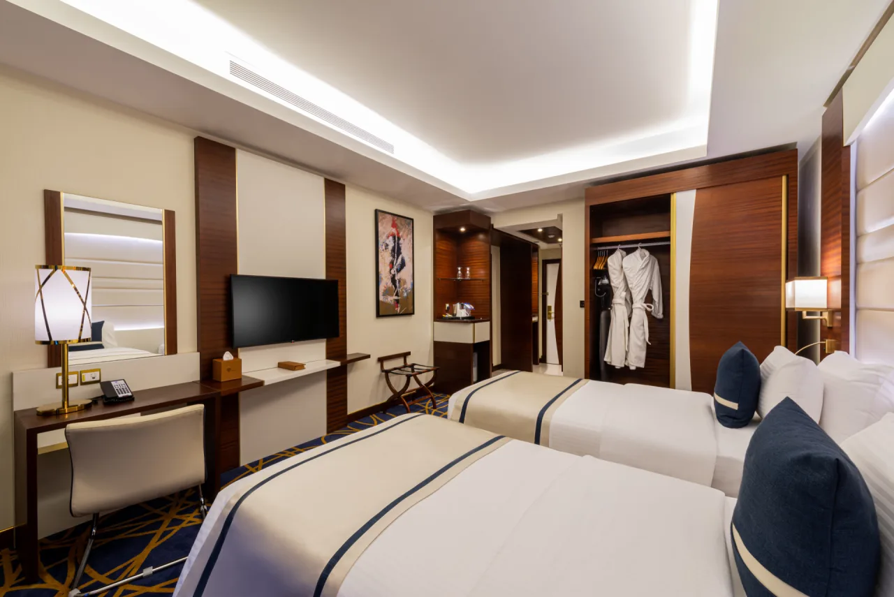 King room with city view
