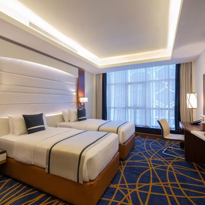 STANDARD TWIN ROOM-CITY VIEW